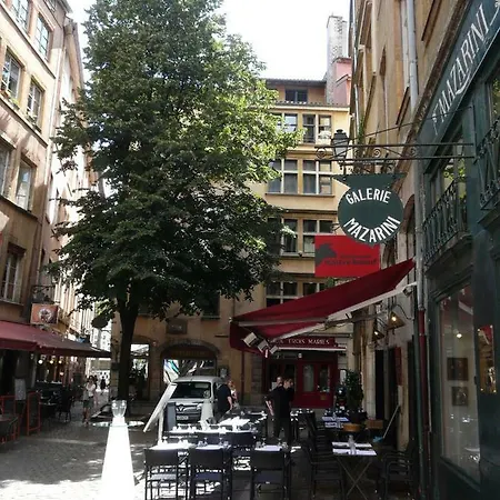 Casa Marie Lyon